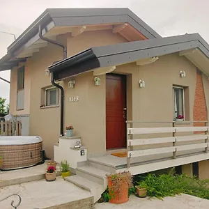 https://nife-tiny-house-secret-garden.emilia-romagnahotels.net